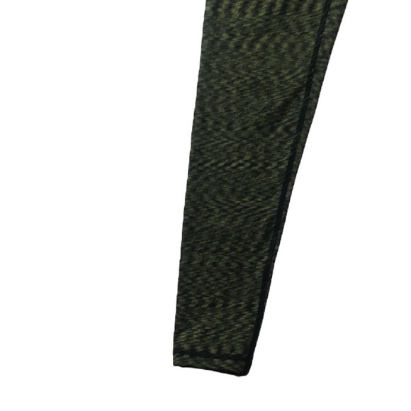 Lucy Green Print Revolution Run Tight Legging - Picture 7 of 10